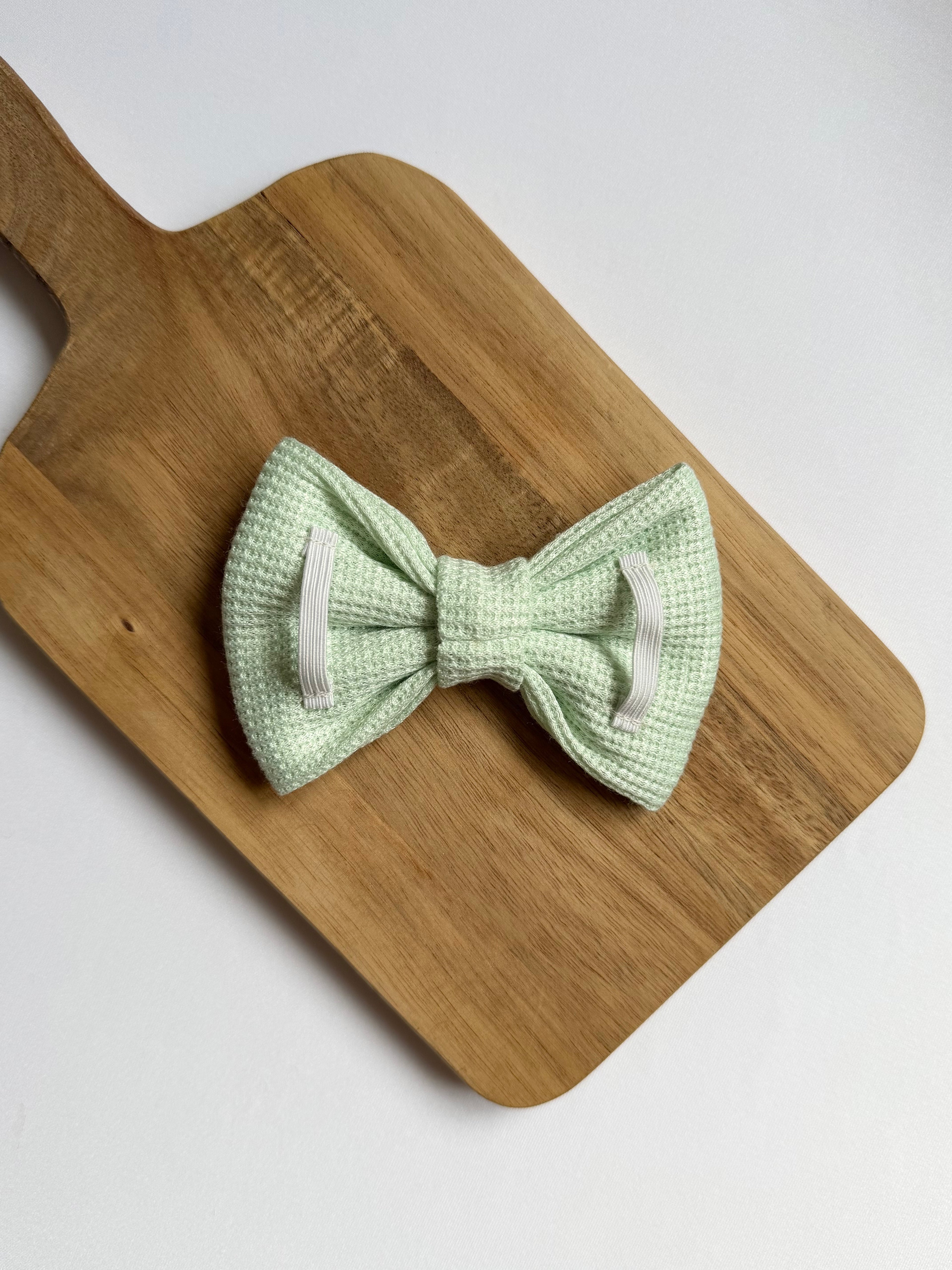 Pistachio Dog Bow
