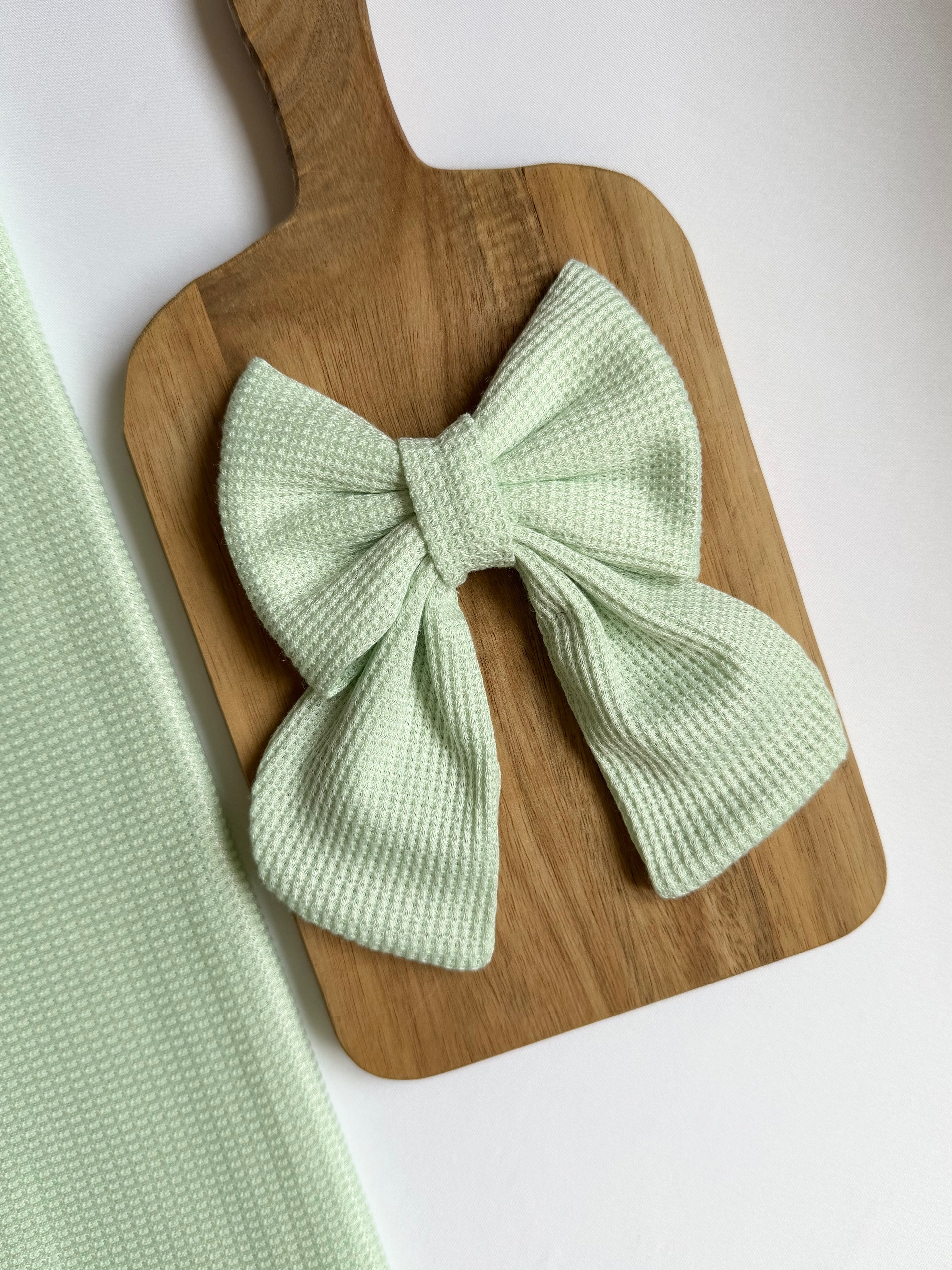 Pistachio Sailor Dog Bow