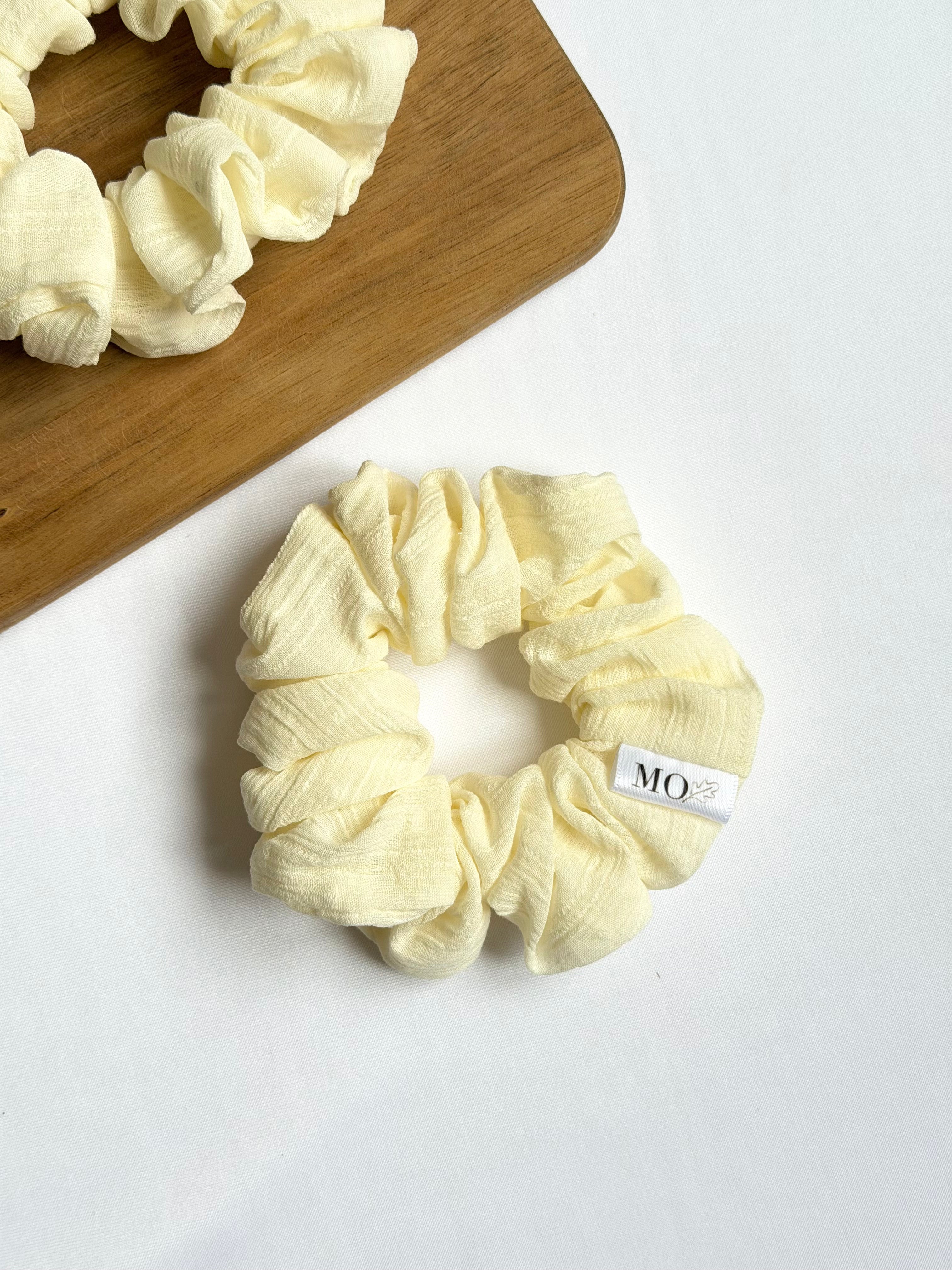 Honey Daisy Scrunchie