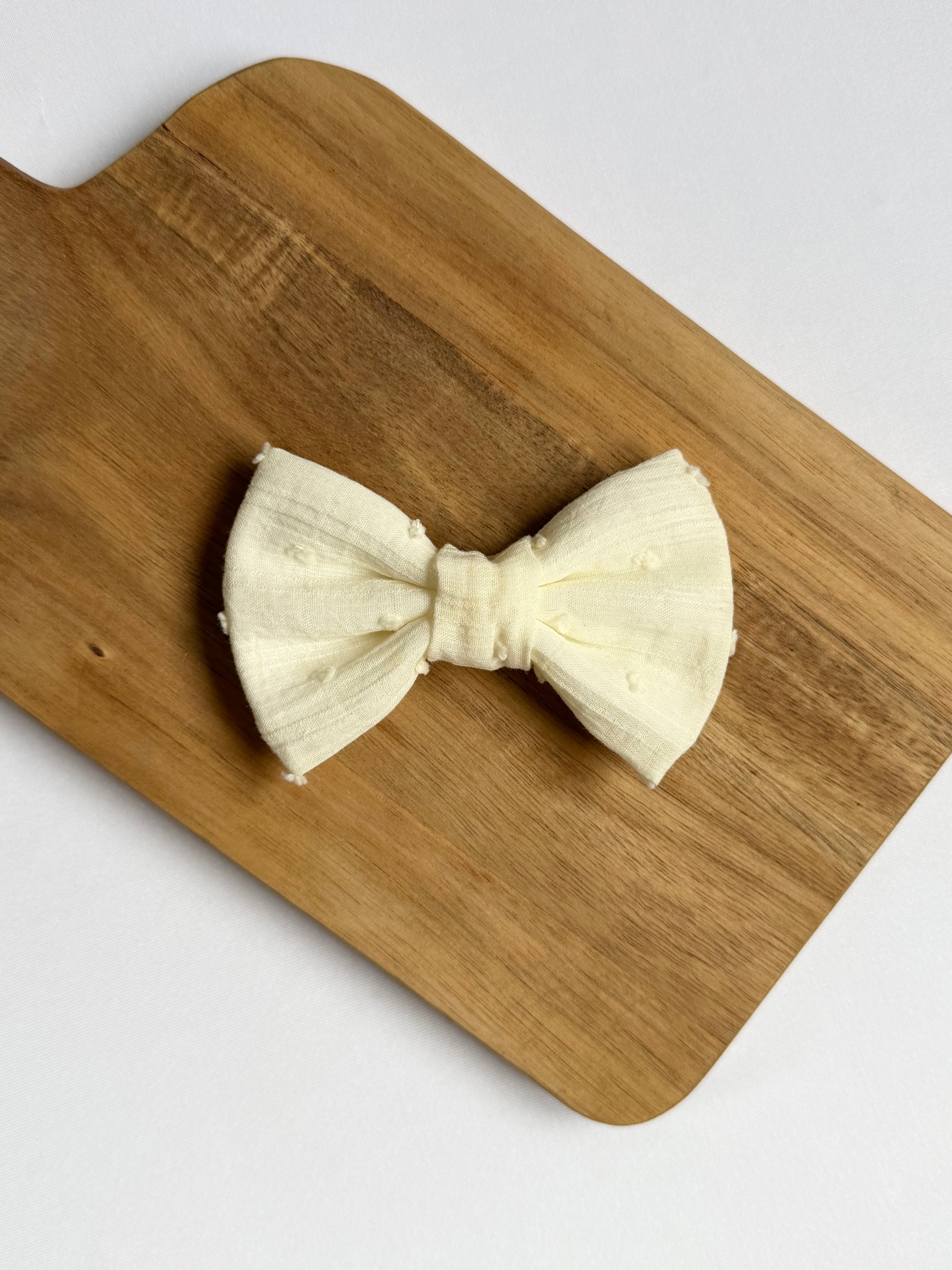 Honey Daisy Dog Bow