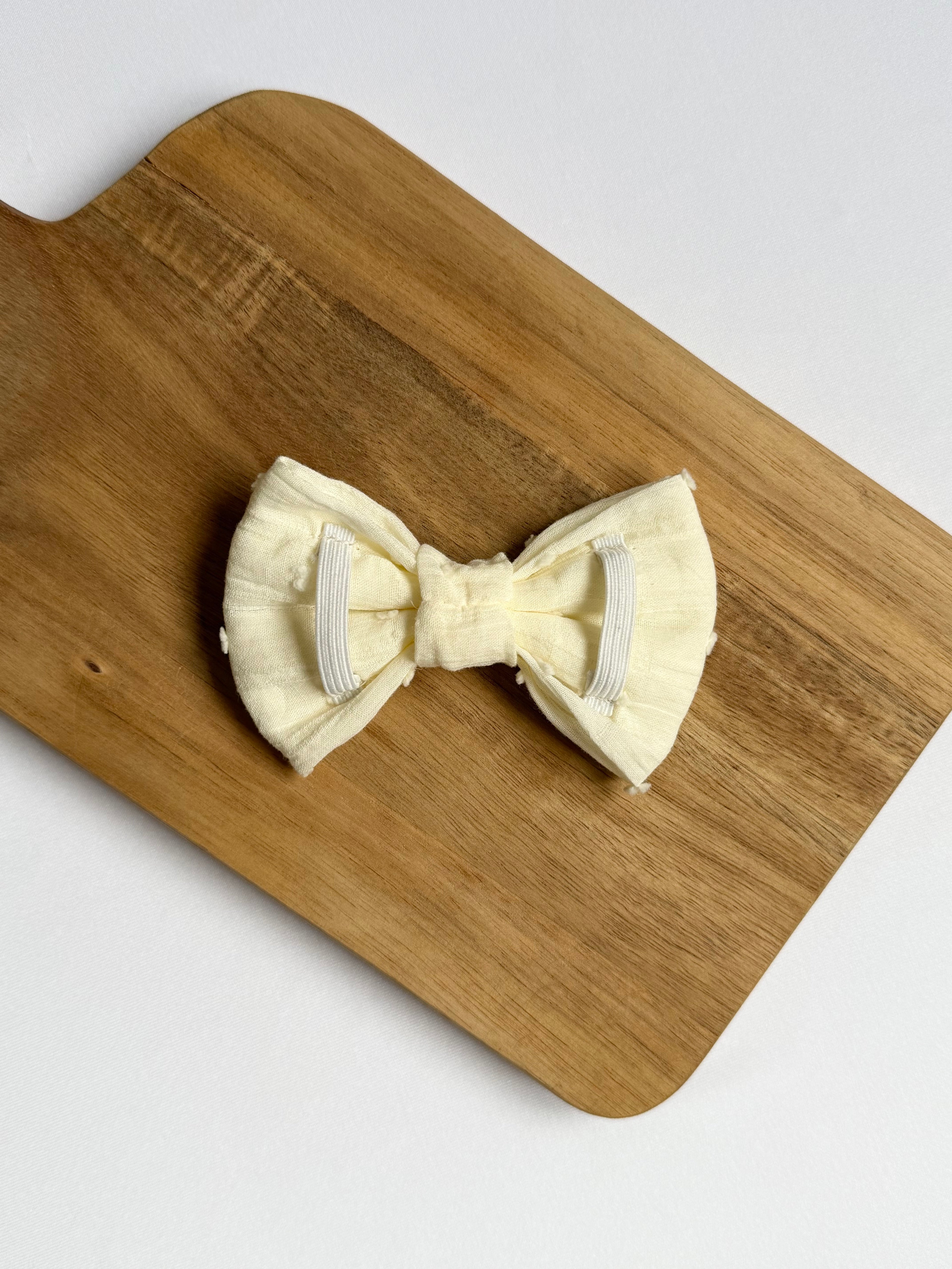 Honey Daisy Dog Bow